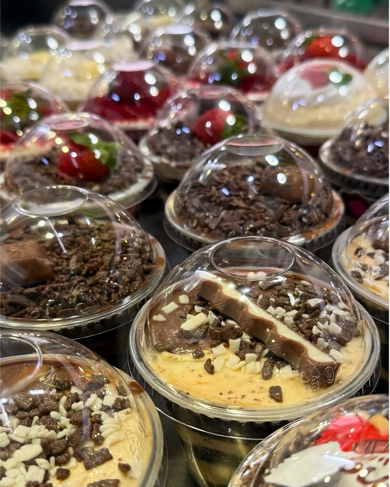 Bolos no pote variados